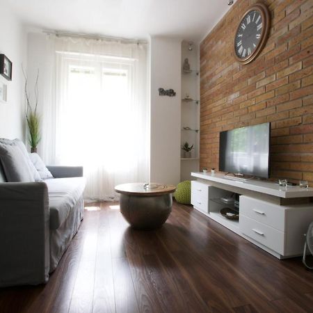 Standard Apartment By Hi5 - Nagymezo 11 บูดาเปสต์ ภายนอก รูปภาพ
