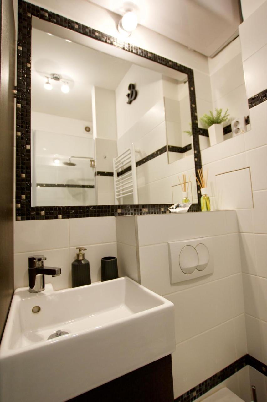Standard Apartment By Hi5 - Nagymezo 11 บูดาเปสต์ ภายนอก รูปภาพ